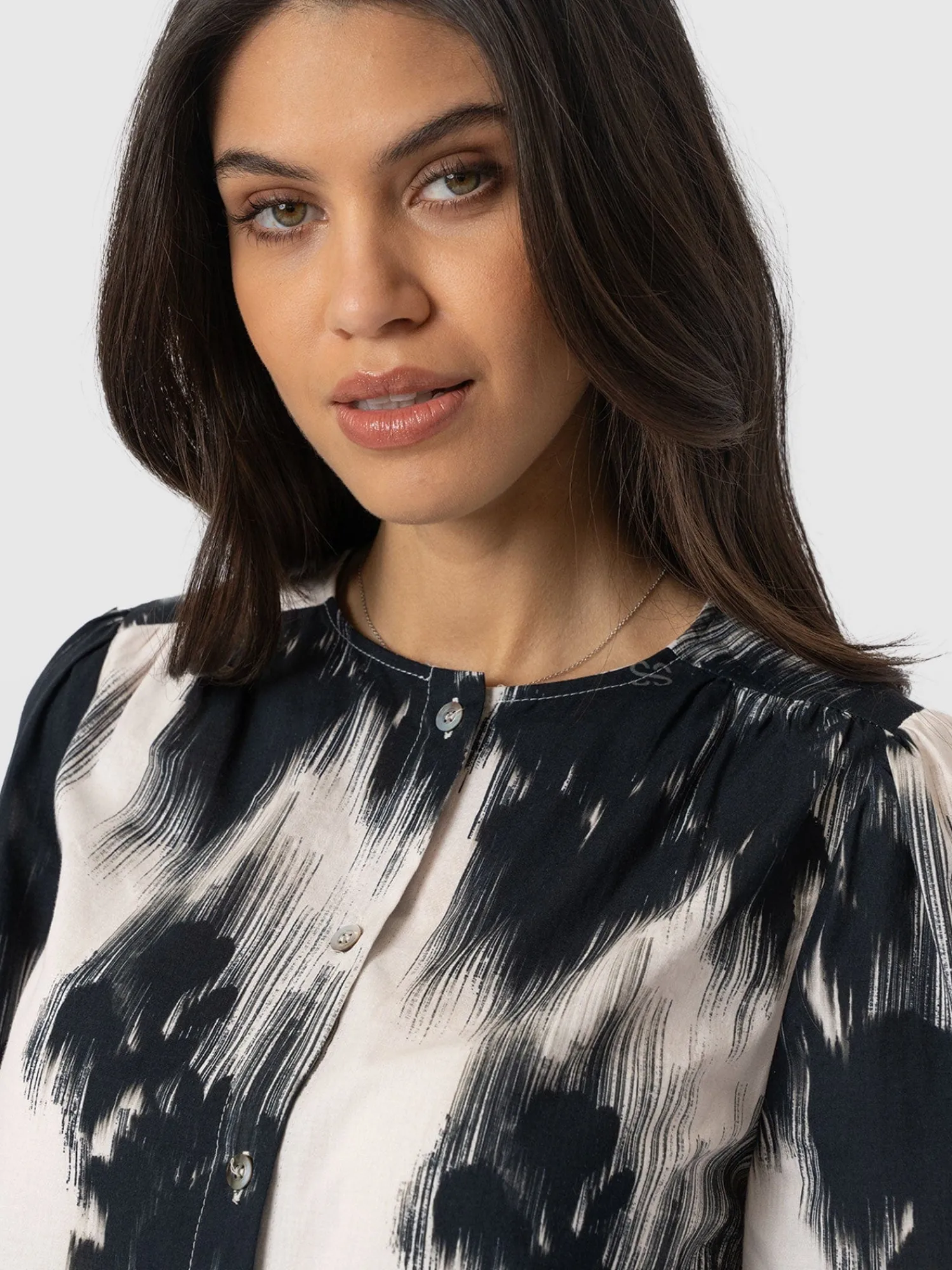 Discount Saint and Sofia Amelie Blouse - White Fade Floral