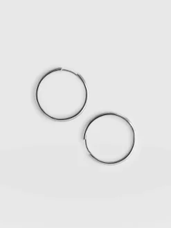 Sale Saint and Sofia Classic Hoop Earrings - Silver