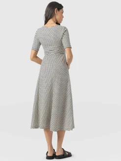 Clearance Saint and Sofia Darcey Short Sleeve Flared Dress - Monochrome Jacquard