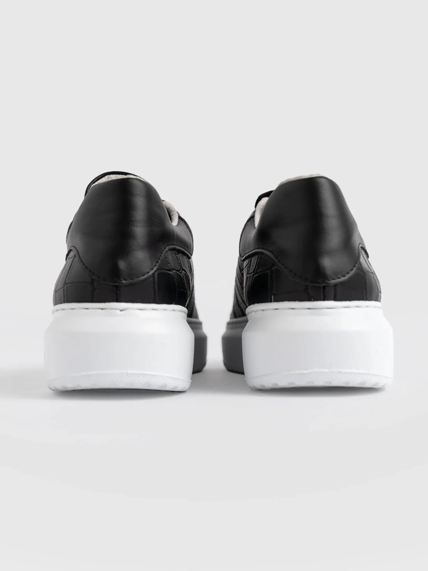 Fashion Saint and Sofia Hampstead Sneaker - Croc
