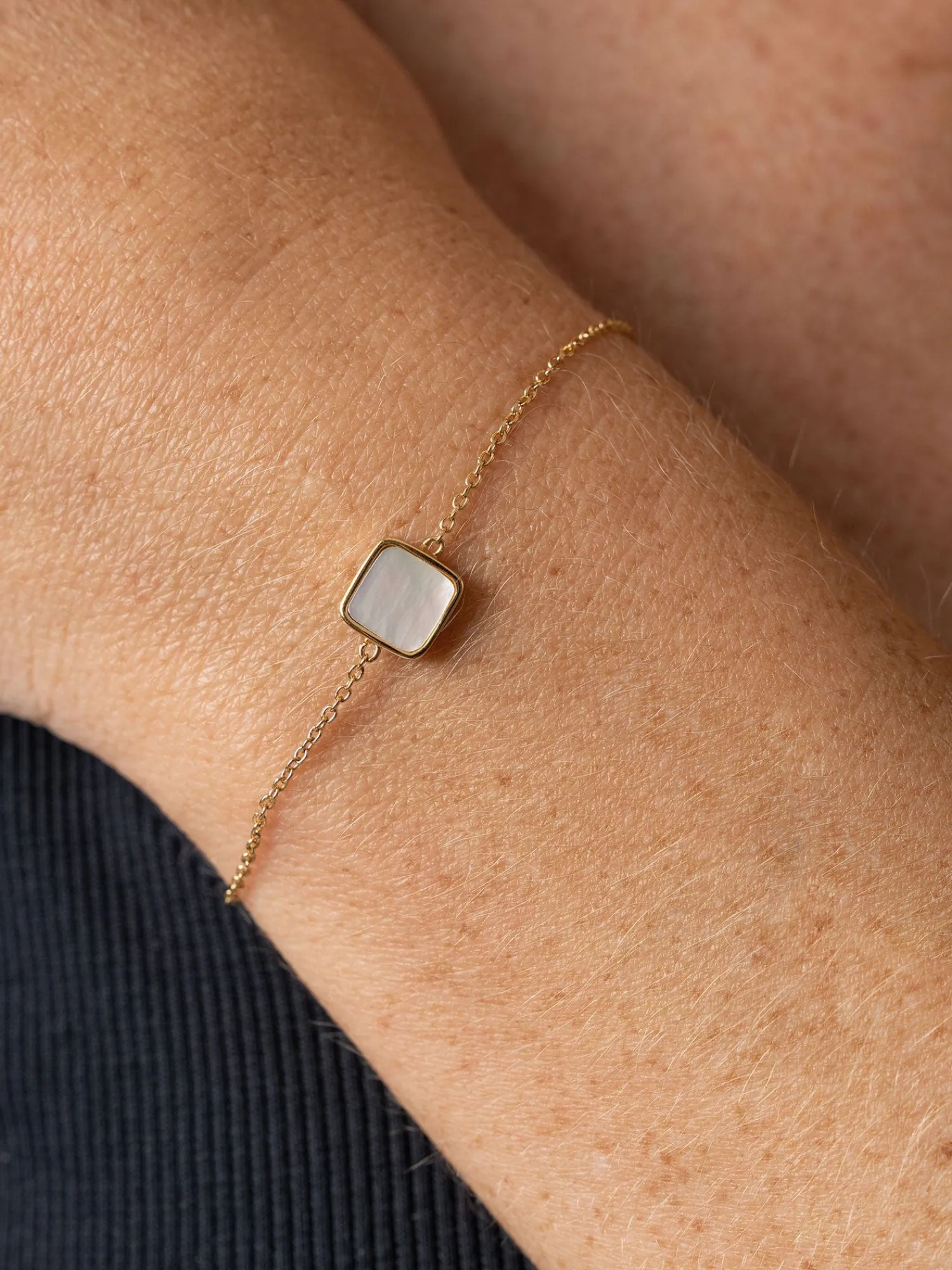 Hot Saint and Sofia Iridescence Square Bracelet - Gold