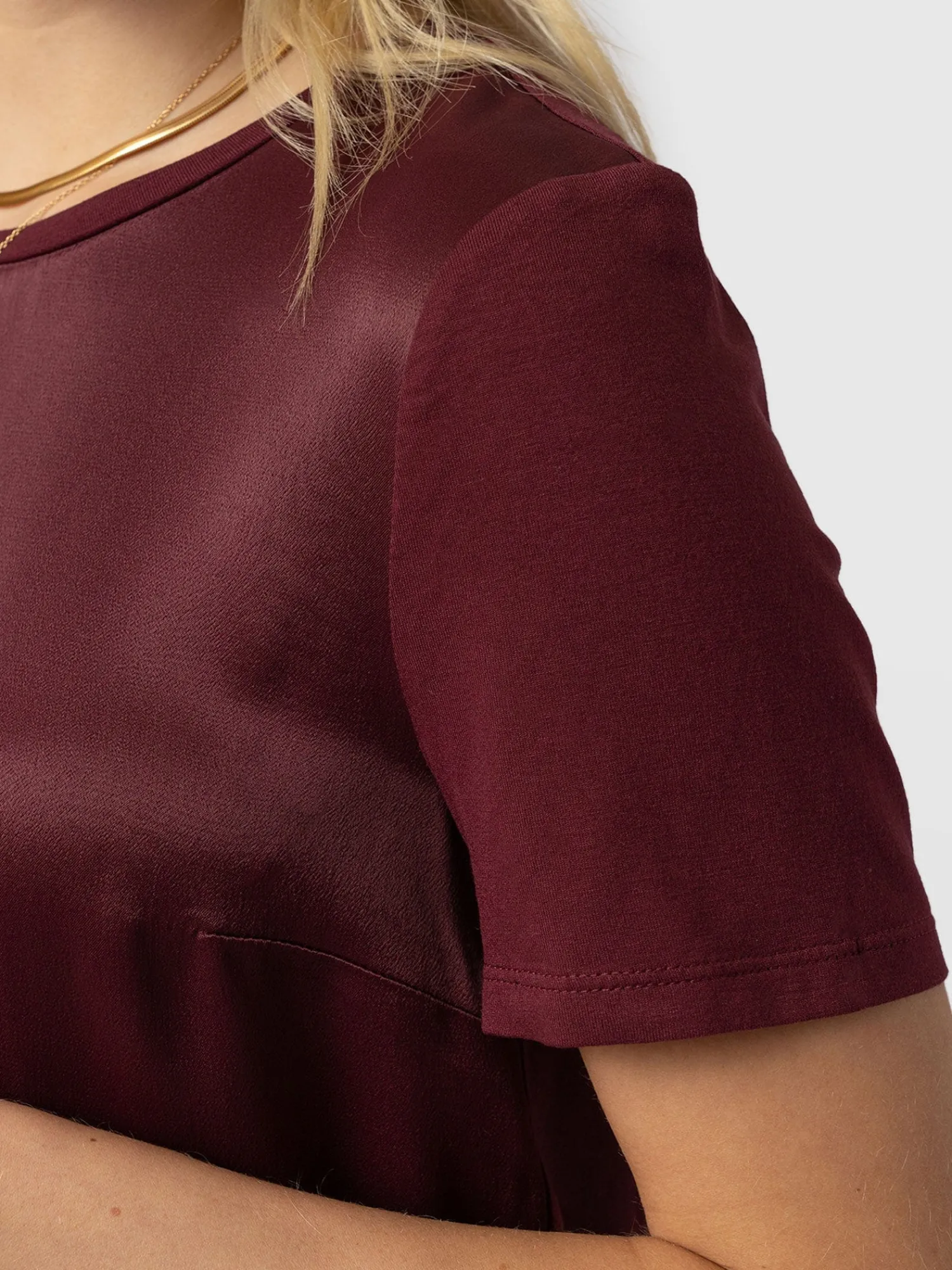 Online Saint and Sofia Rayner Contrast Tee - Maroon